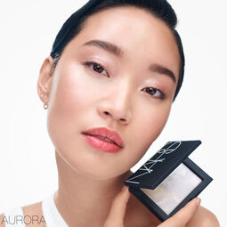 Light Reflecting&trade; Prismatic Powder - PressedLight Reflecting&trade; Prismatic Powder - Pressed, Aurora