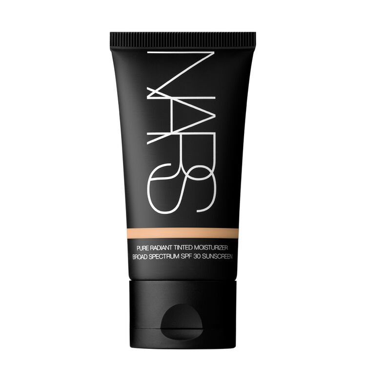 Display zoomed image number 1: Pure Radiant Tinted Moisturizer SPF 30, Groenland